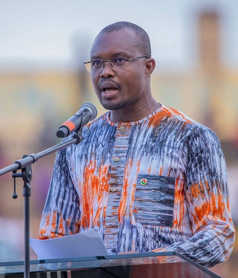 Jean Emmanuel Ouédraogo, ministre d’État, ministre de la Communication, de la Culture, des Arts et du Tourisme